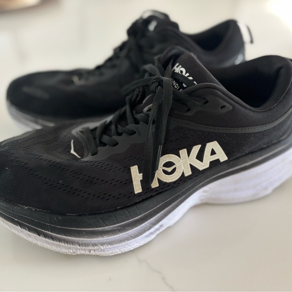 Hoka Men’s Bondi 8 Sneakers